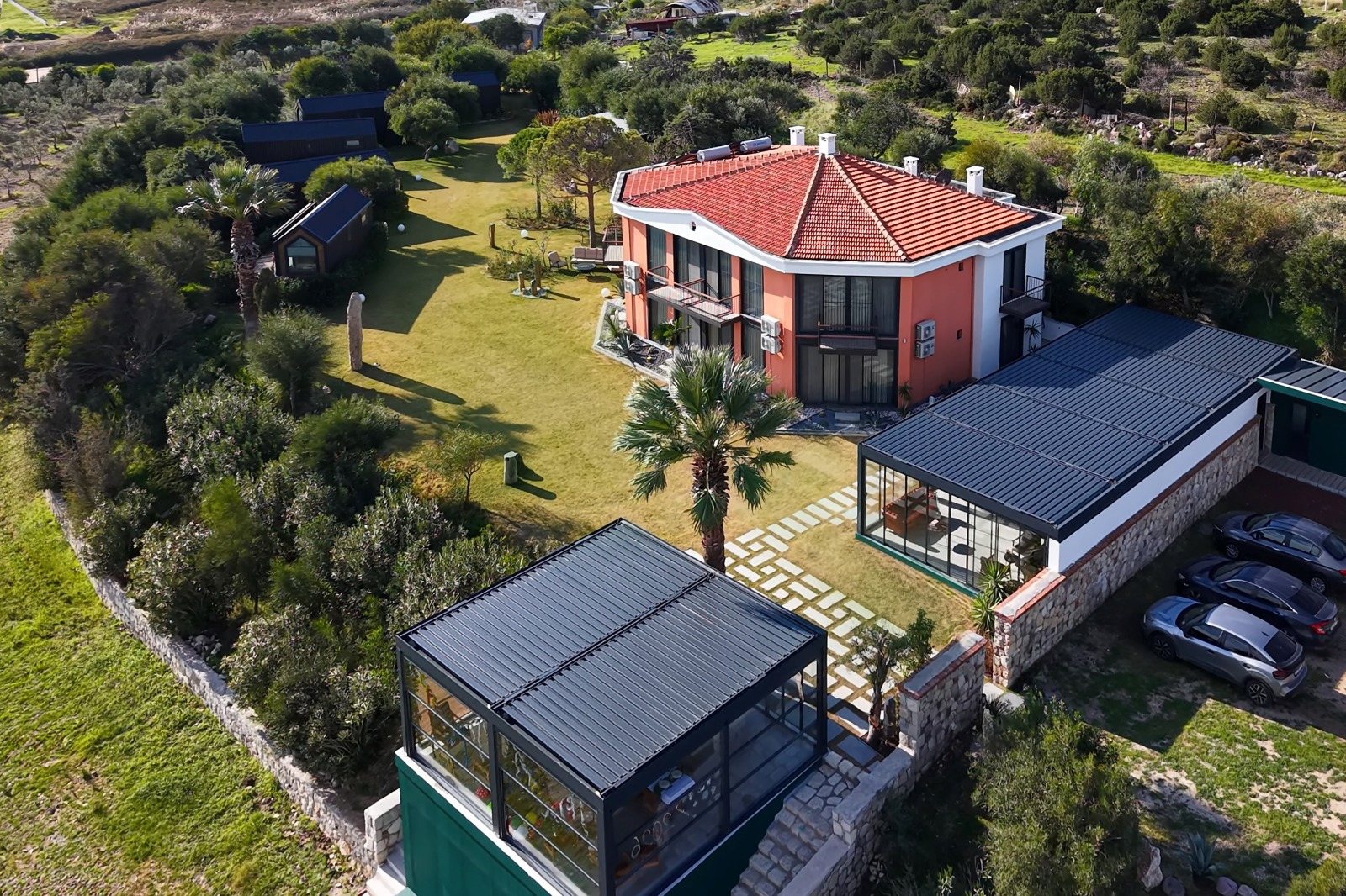 About Silver Bay Club House